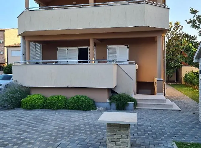 Doron Biograd * Biograd Na Moru