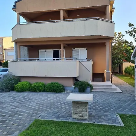 Doron Biograd * Biograd Na Moru