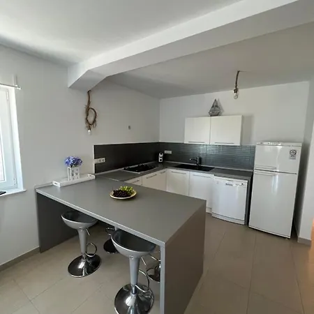 Doron Biograd Apartment